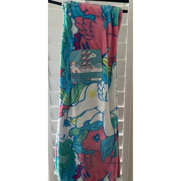 My Little Pony Soft Plush Silk Touch Throw Blanket 50 x 70 Rainbow Multicolor - Picture 1 of 7